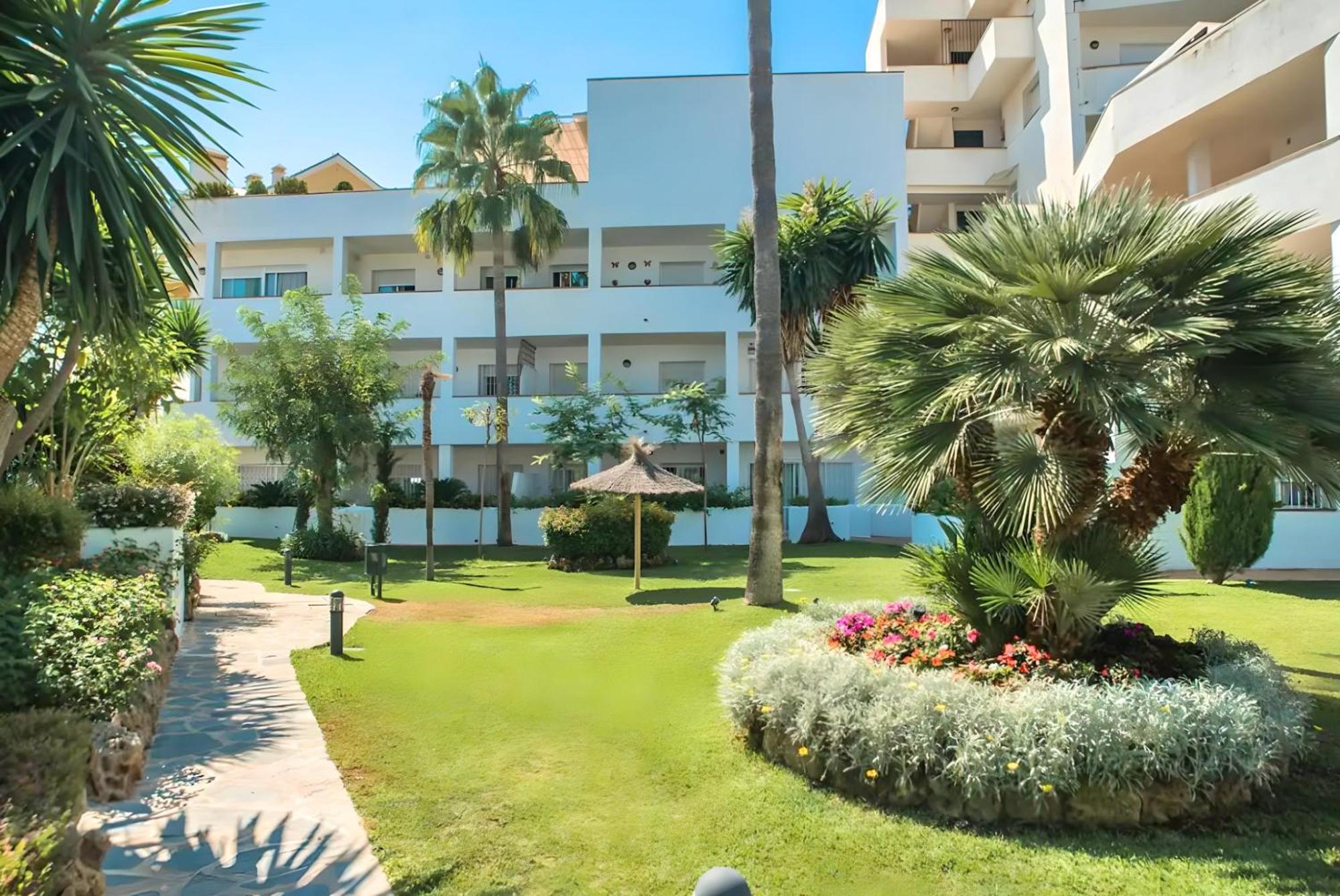 Gorgeous 2Br Apt. W/ Mountain View Puerto Banus Marbella Bagian luar foto